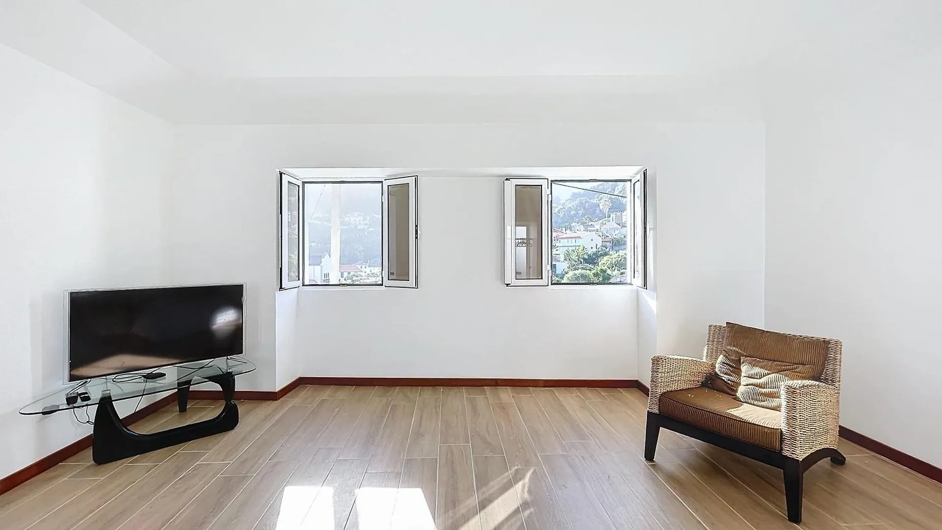 Dinos Sea View Apartment Machico